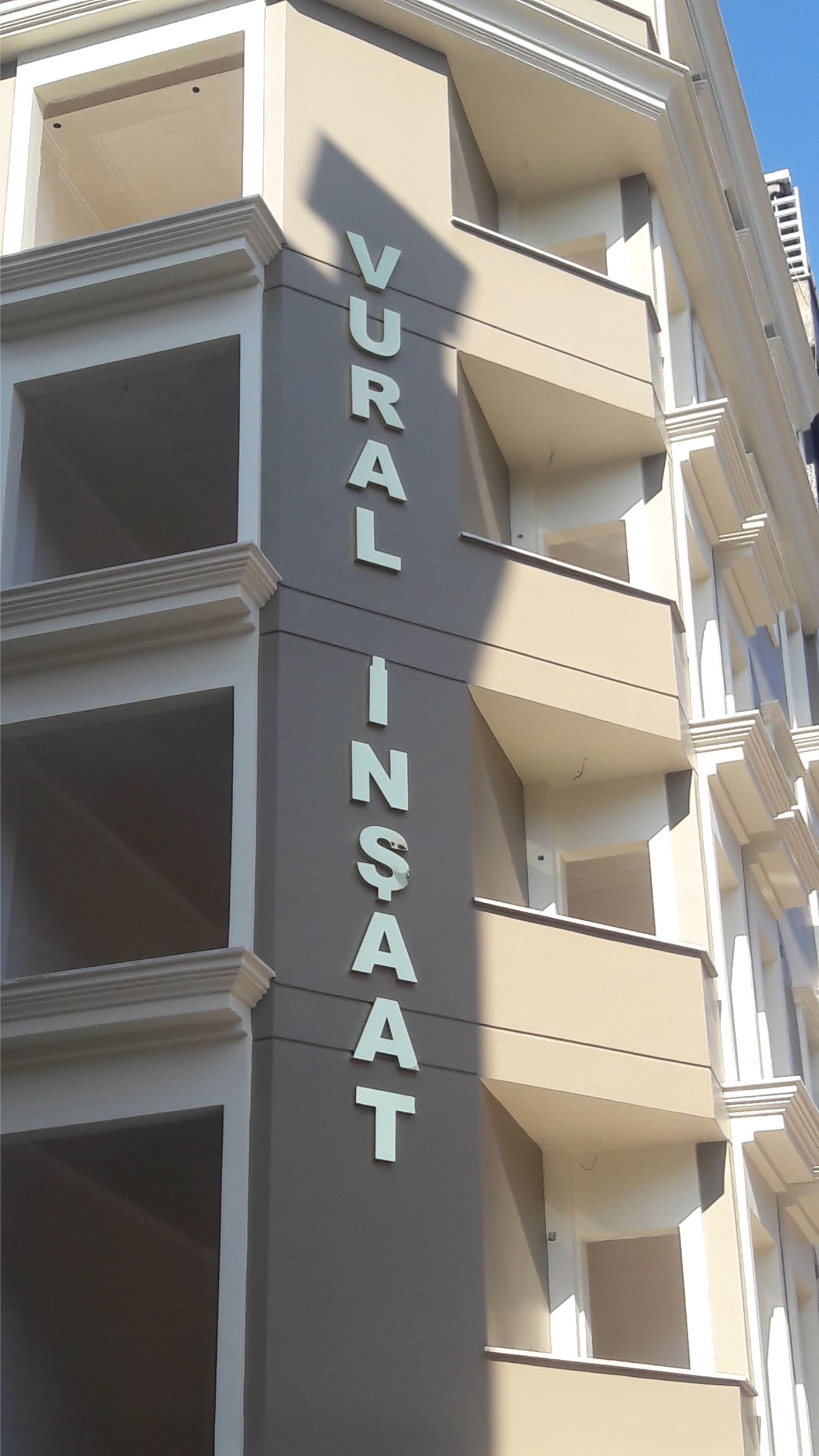 paslanmaz-harf-tabela